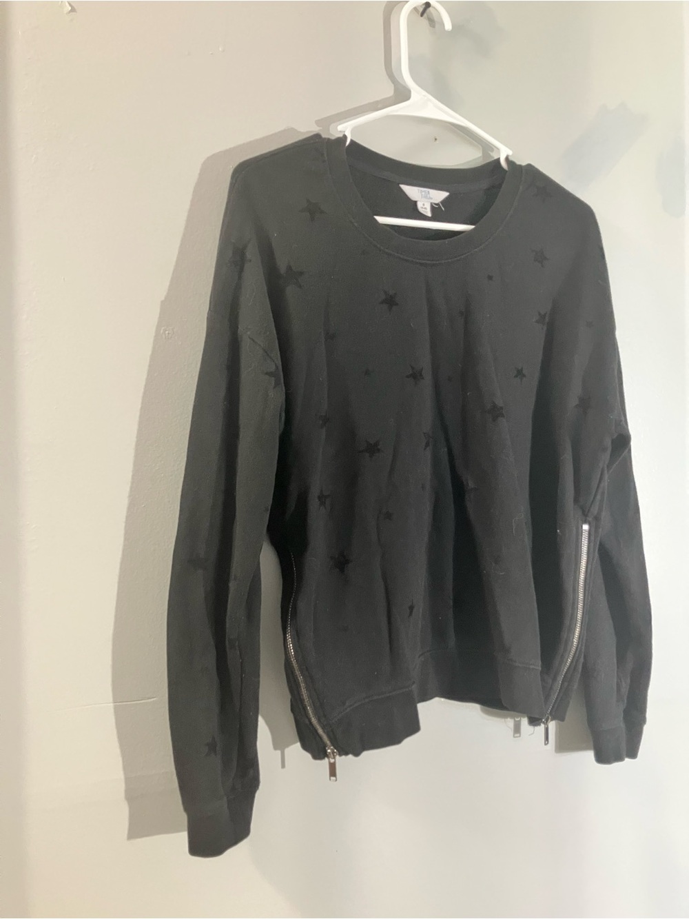 Time and Tru Black Star-Print Crewneck Sweatshirt with Side Zips